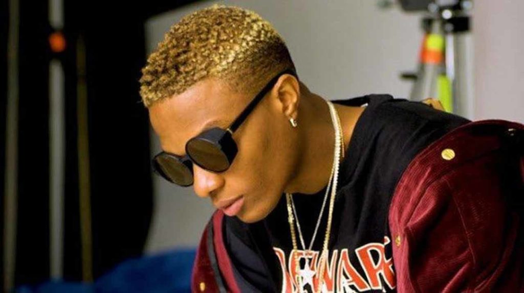 Fan Collapse Out Of Excitement After Being Followed By Wizkid On Instagram