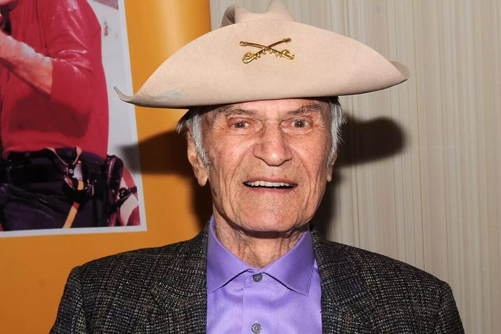 Comedic actor Larry Storch dies at 99